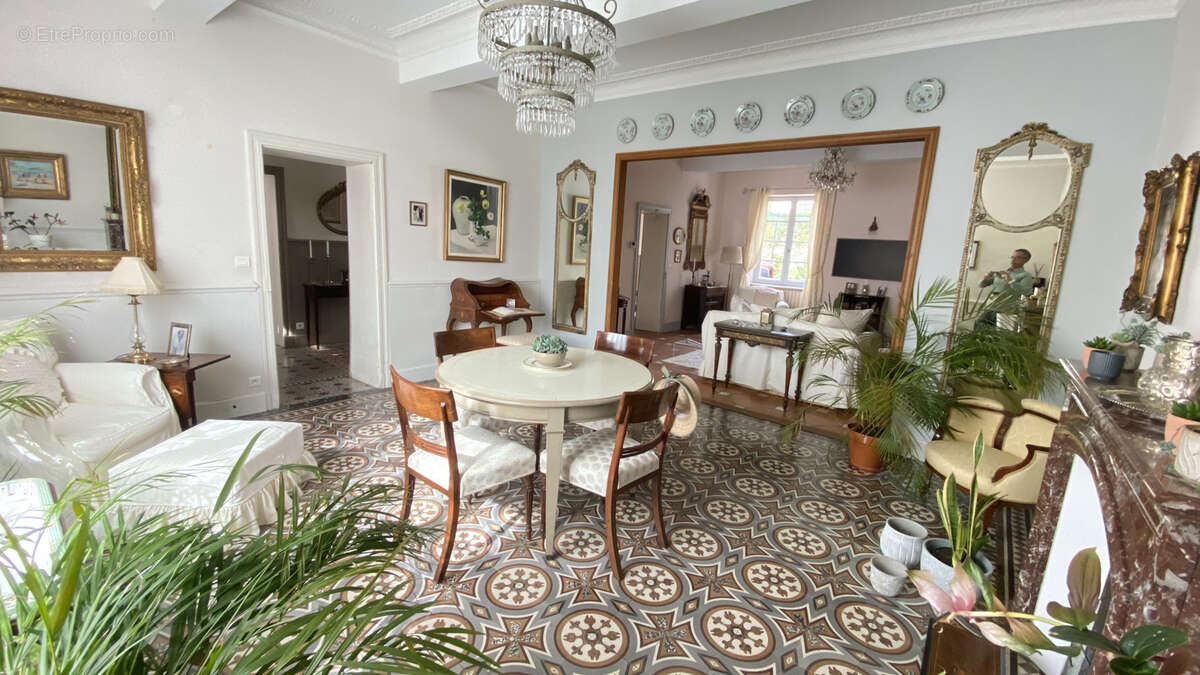 Maison à L&#039;ISLE-JOURDAIN