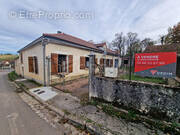 Maison à GY-L&#039;EVEQUE