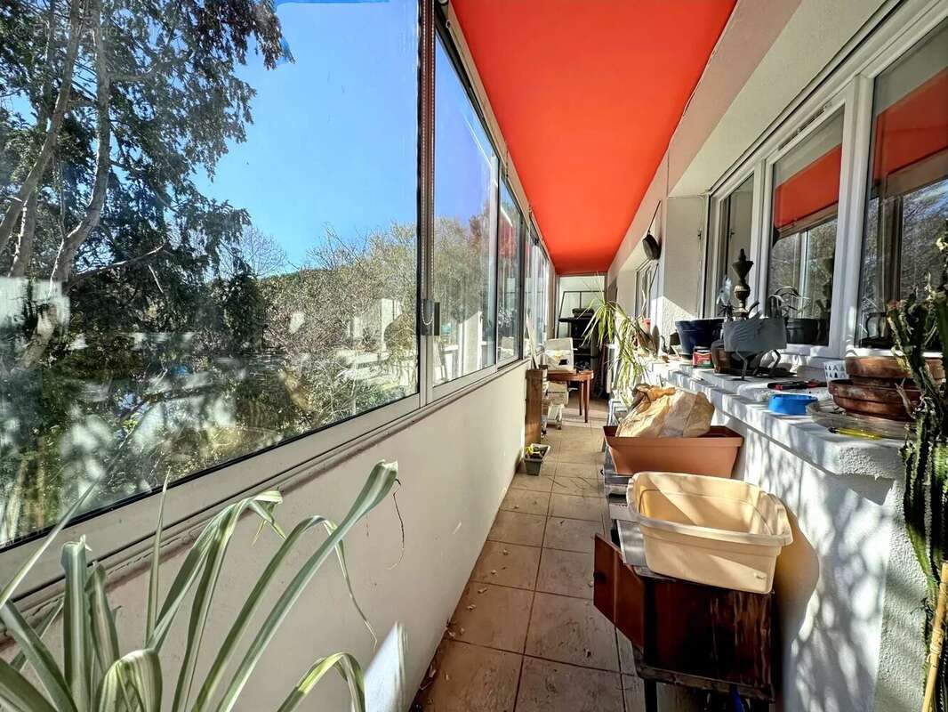 Appartement à MARSEILLE-9E