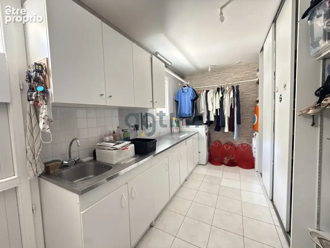 MONTAIGU-VENDEE, La Guyonnière, centre, plain pied 184m2 hab, 4 ch, salle jeux, dépendances, 800m2 terrain - photo 18