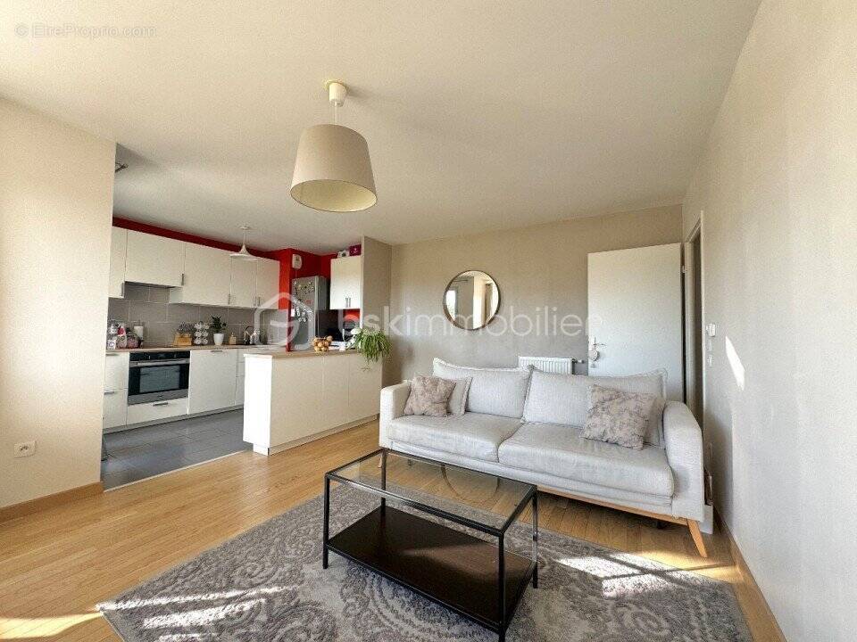 Appartement à SAINTRY-SUR-SEINE
