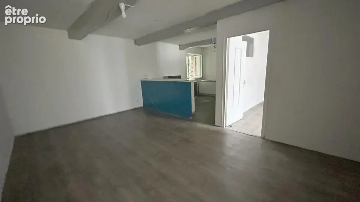 Immeuble à fort potentiel locatif à Avesnes-sur-Helpe, 6 logements + 3 garages - photo 6