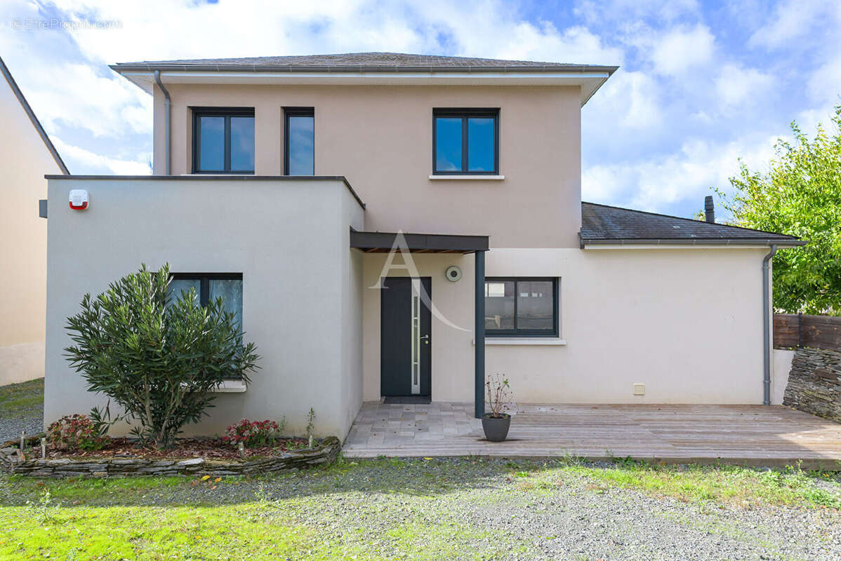 Maison à JUIGNE-SUR-LOIRE