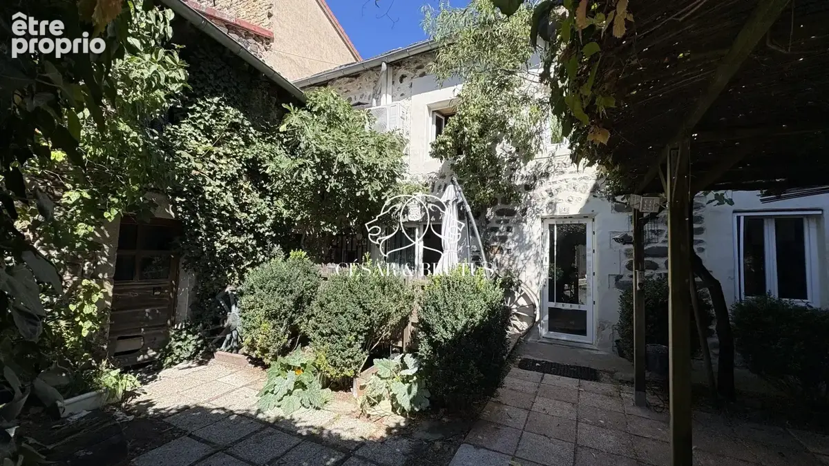 Maison à LAUSSONNE