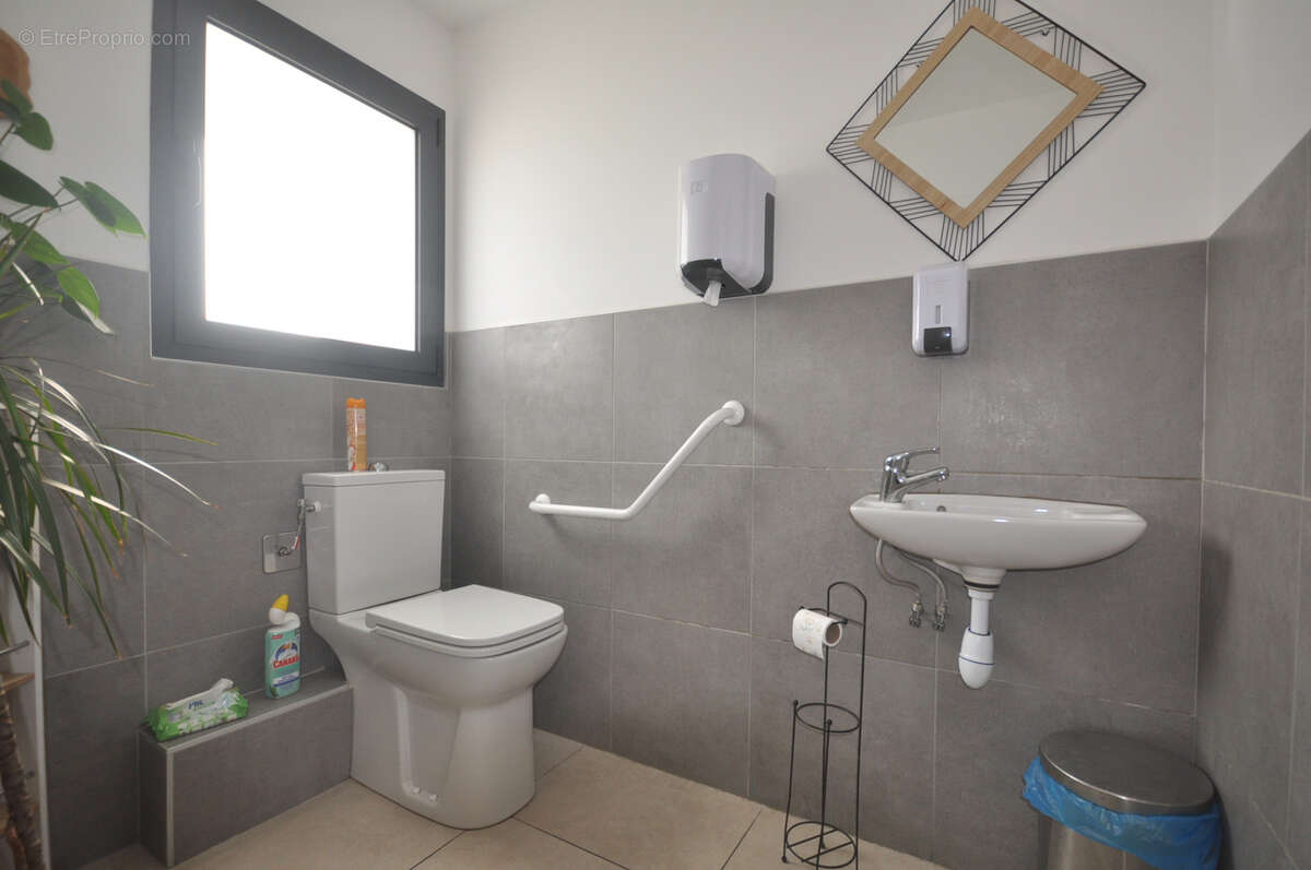 Commerce à MIREMONT