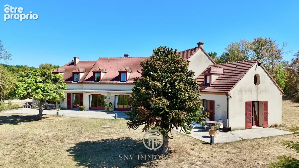 Domaine d’exception avec maison de caractère, pavillons d'invités, 2 étangs et plus de 10 hectares de prairies - photo 8