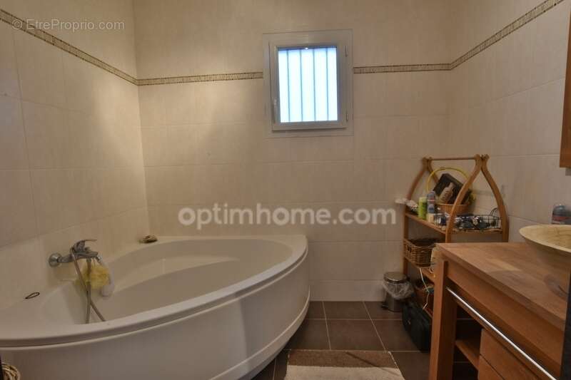 Maison à NUITS-SAINT-GEORGES