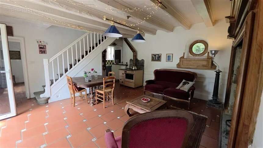 Maison à THAURON