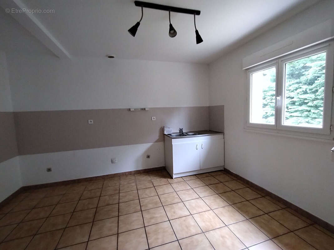 Maison de type 6 de 125 m² au calme avec terrain de 878 m² - photo 3