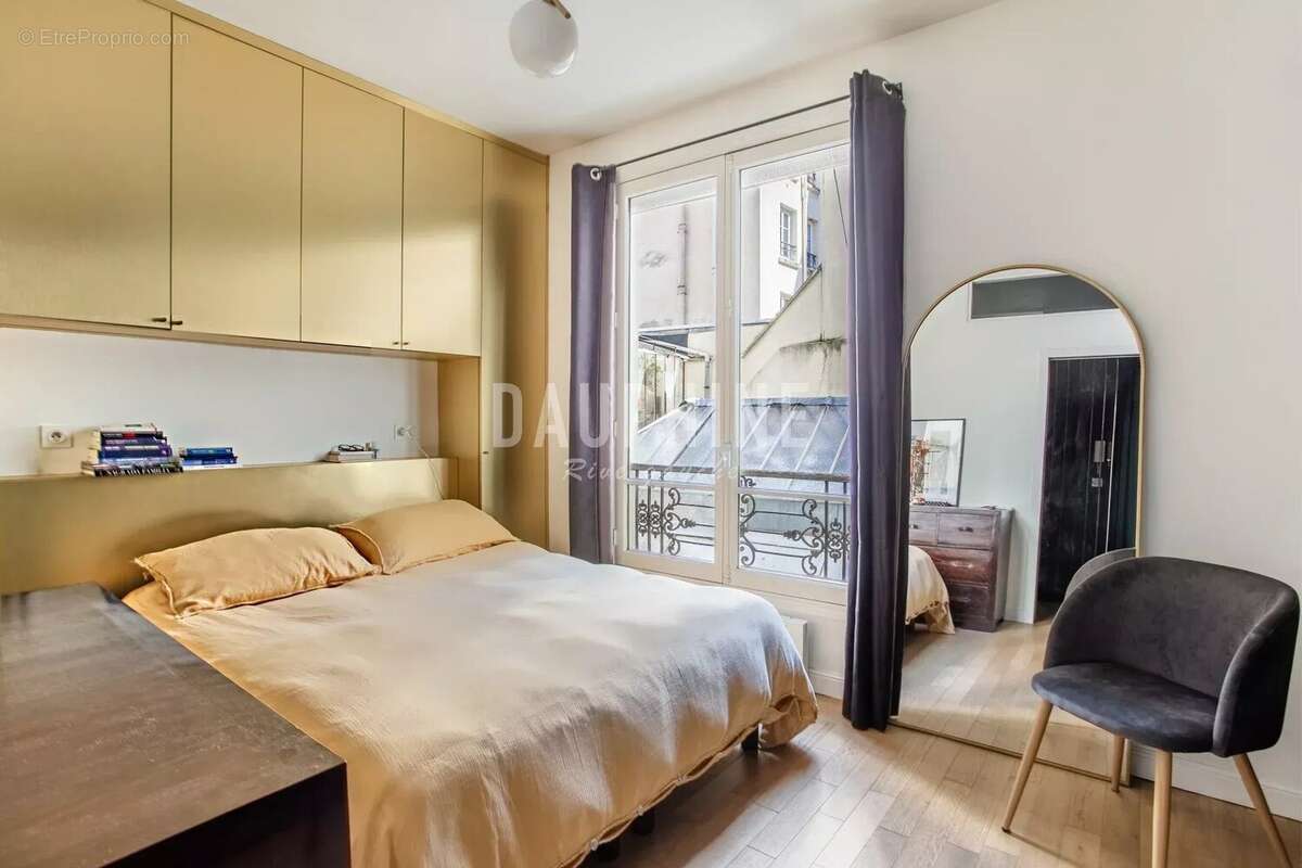 Appartement à PARIS-6E