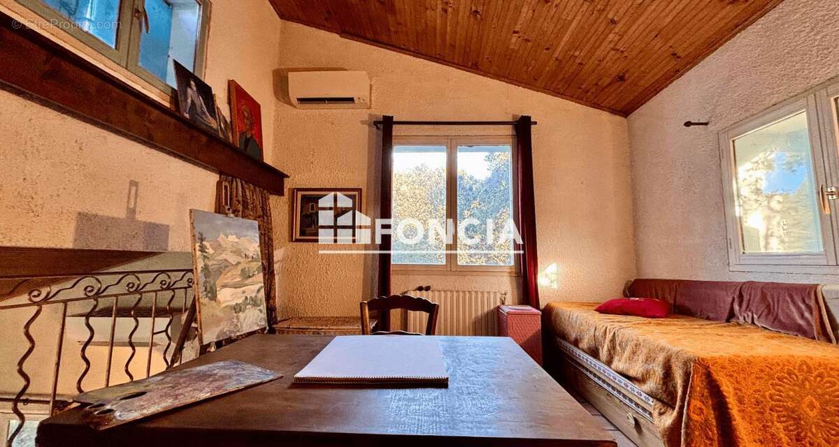 Maison à SALINELLES