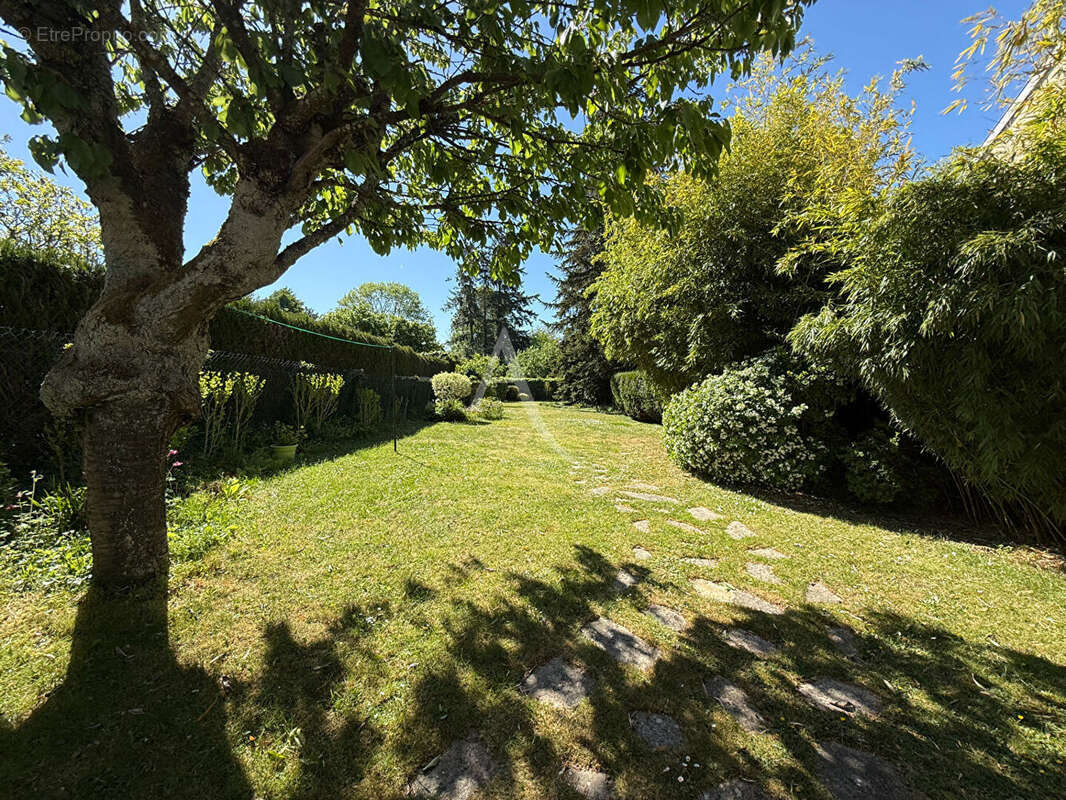 Maison à ECHOUBOULAINS