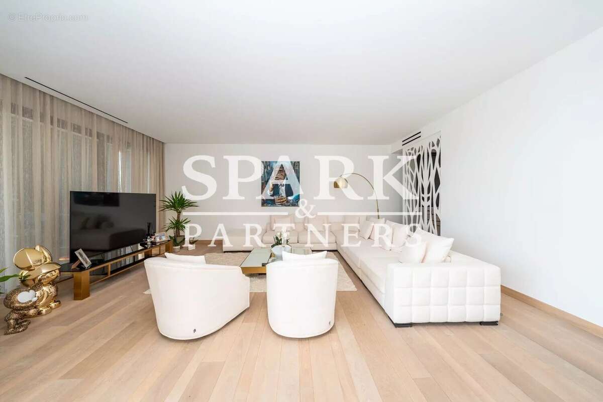 Maison à ROQUEBRUNE-CAP-MARTIN