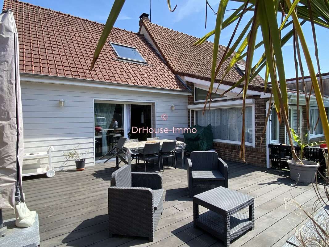 Maison à BEAURAINVILLE