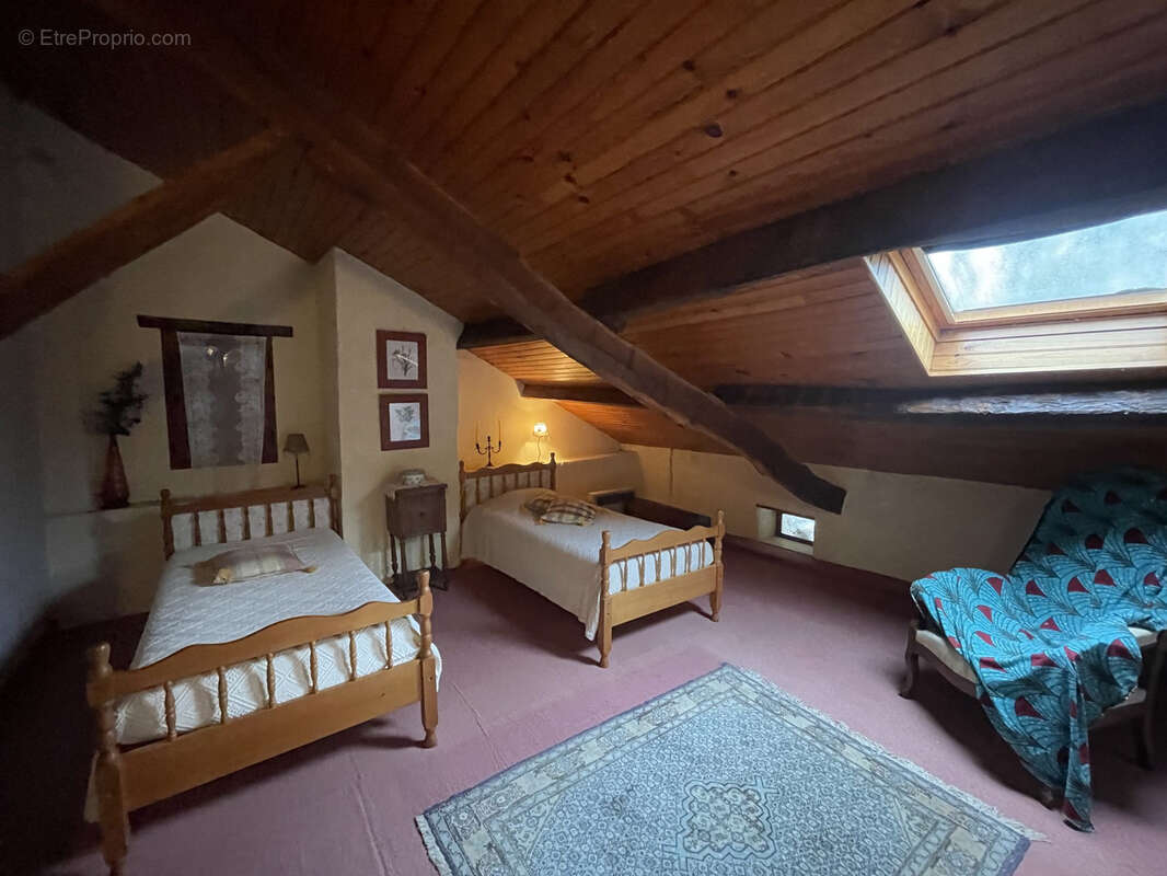 Maison à SAINT-JEAN-D'ATAUX