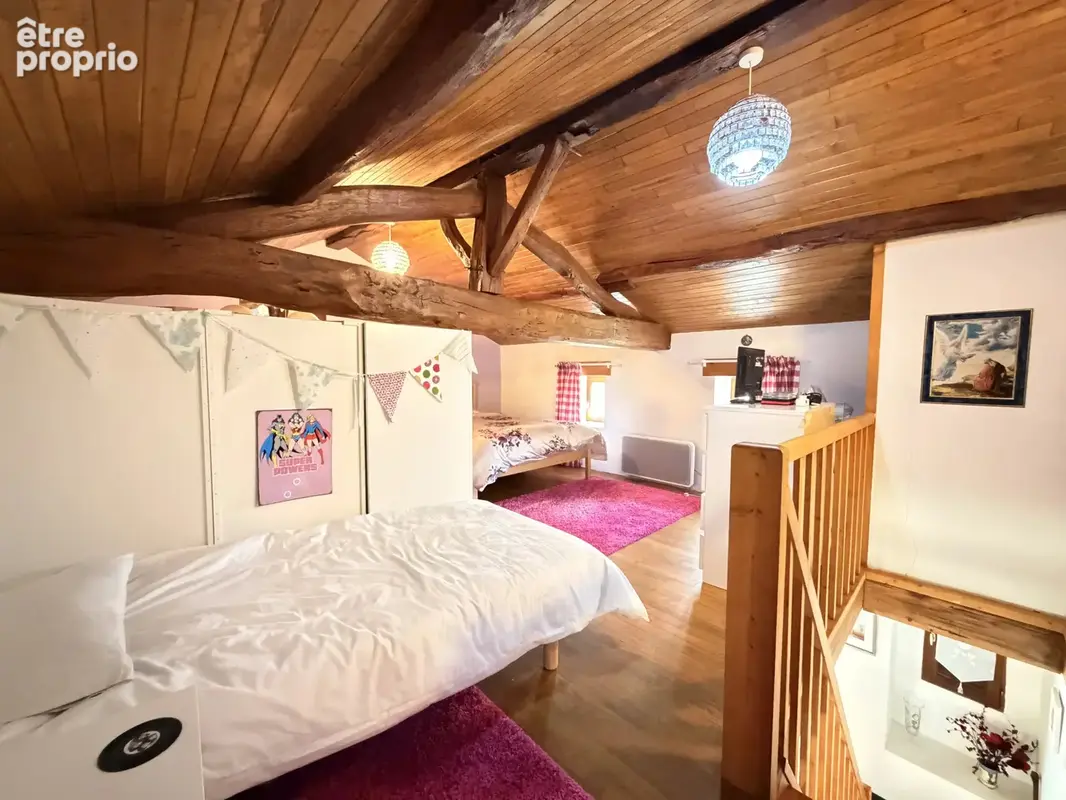 Charmante maison de campagne avec vue sur la vallée et jardin de plus de 800 m² - photo 10