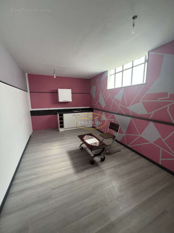 Batiments industriels avec bureaux - photo 8