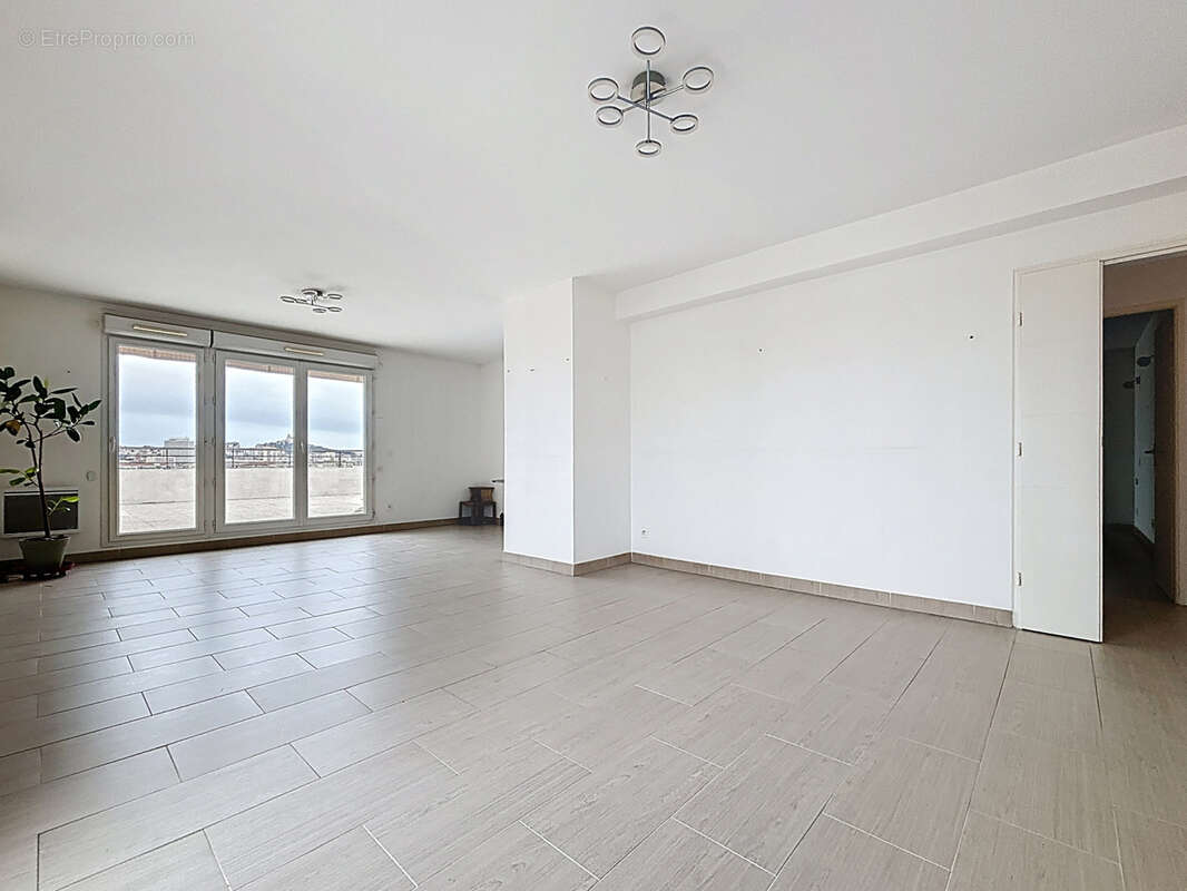 Appartement à MARSEILLE-10E