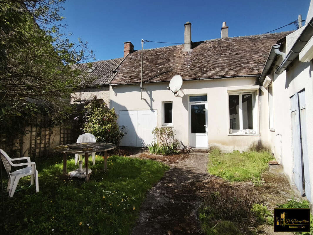 Maison à SAINTE-MESME