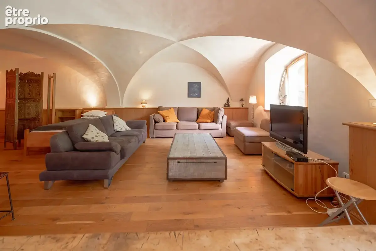 Appartement à LES ALLUES
