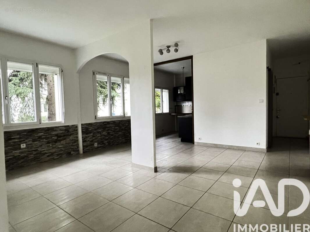 Photo 6 - Appartement à SAINT-MAUR-DES-FOSSES