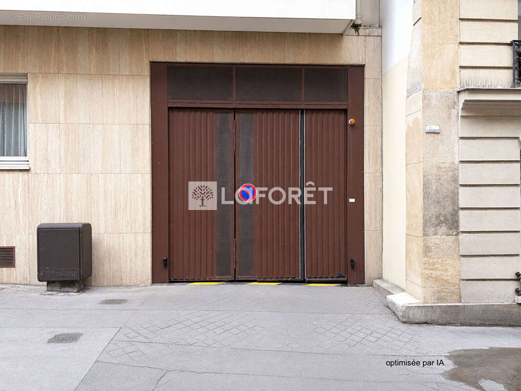 Parking à PARIS-15E