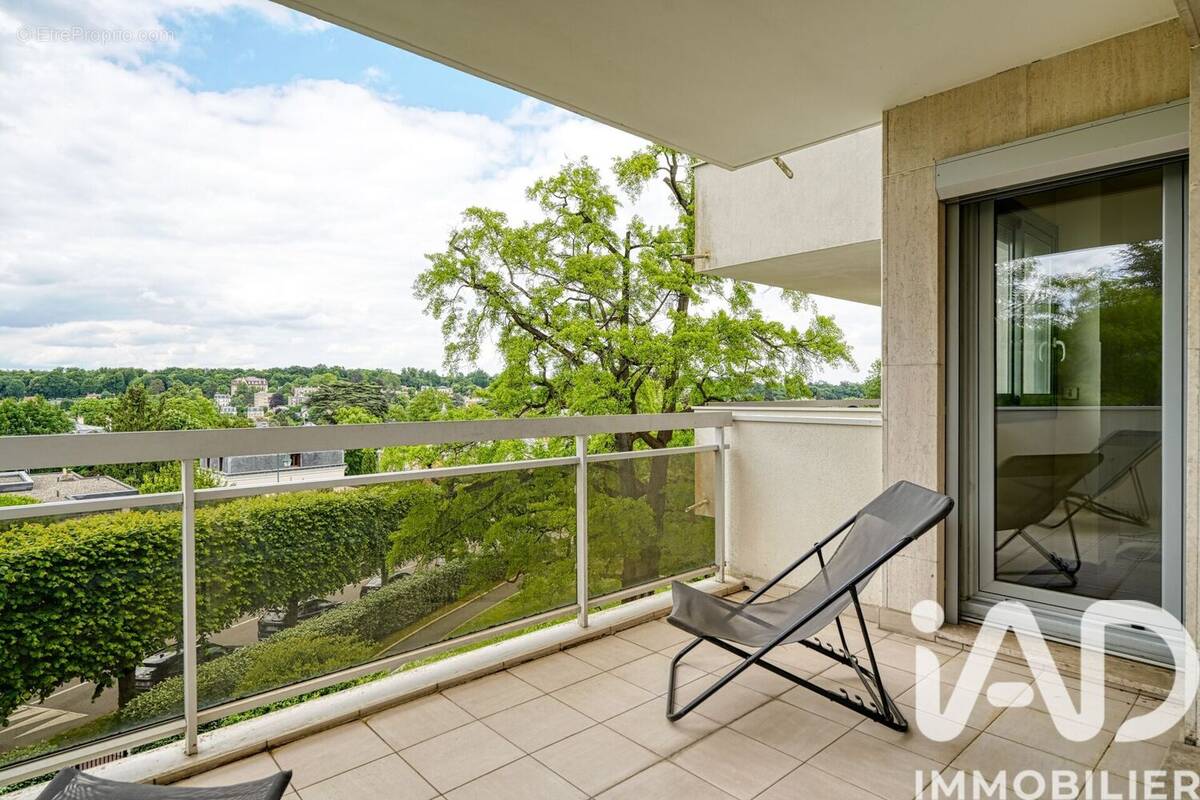 Photo 1 - Appartement à VILLE-D'AVRAY