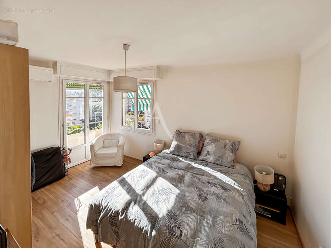 Appartement à LE CANNET