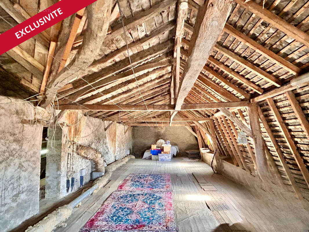 Appartement à MAUPREVOIR