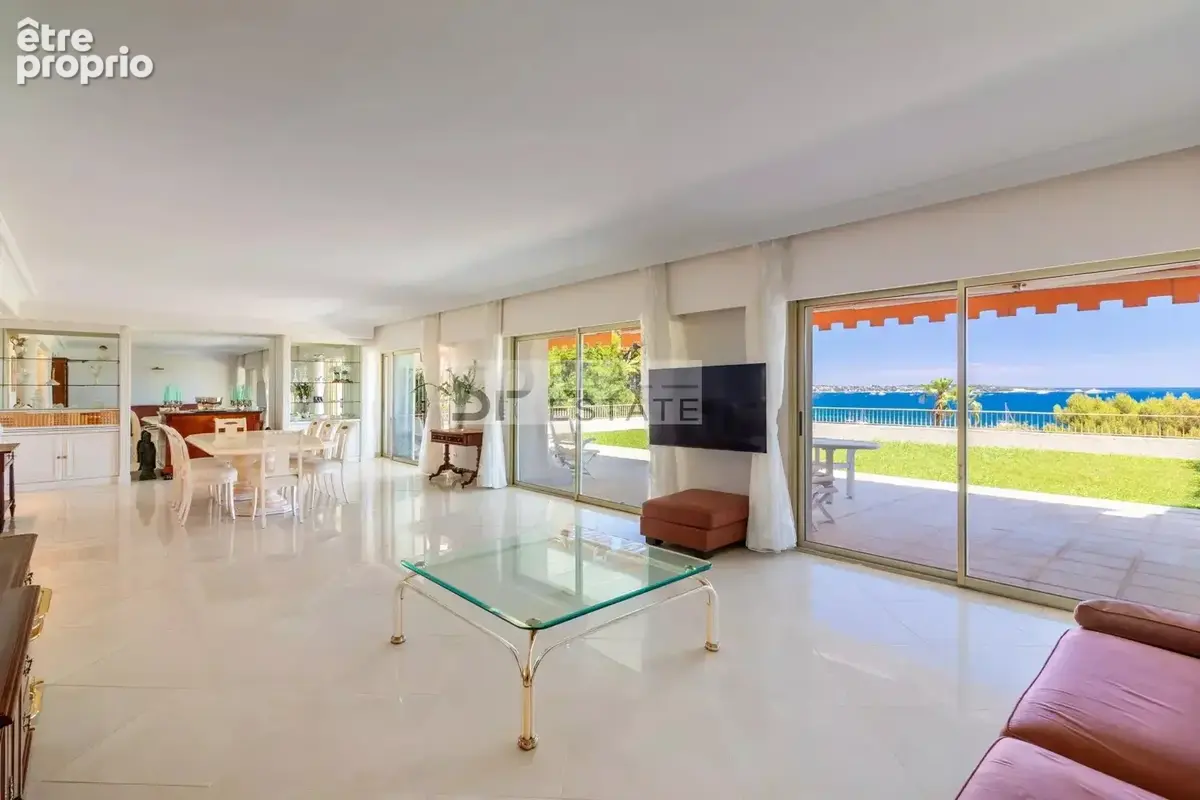 Golfe-juan – vue mer panoramique -  grand 4 pieces avec vaste jardin - photo 3