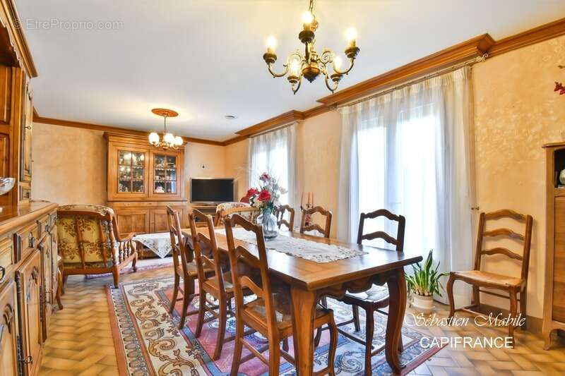 Maison à ROZ-SUR-COUESNON