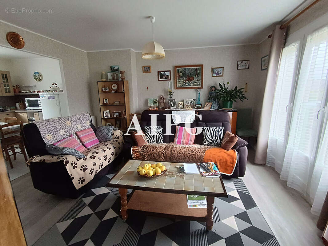 Maison à PLOUGUERNEVEL