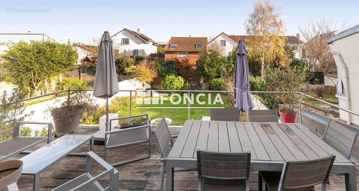 Maison à CHEVILLY-LARUE