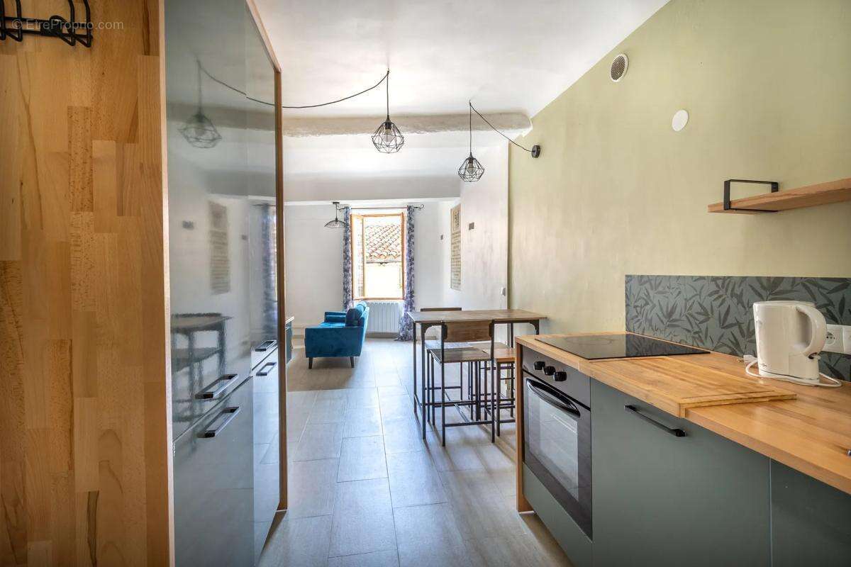 Appartement à HYERES