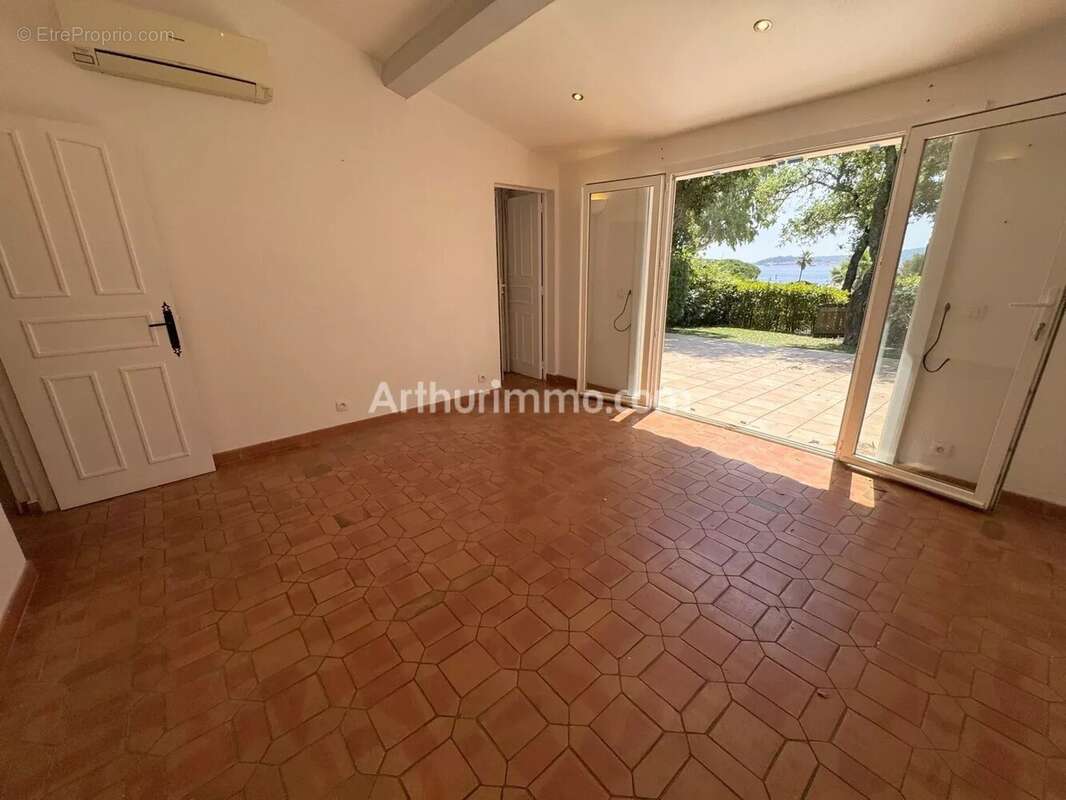 Grimaud - vue mer : - photo 8