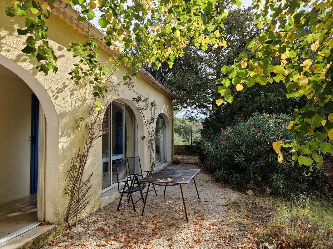 Maison à SAINT-JEAN-DU-PIN