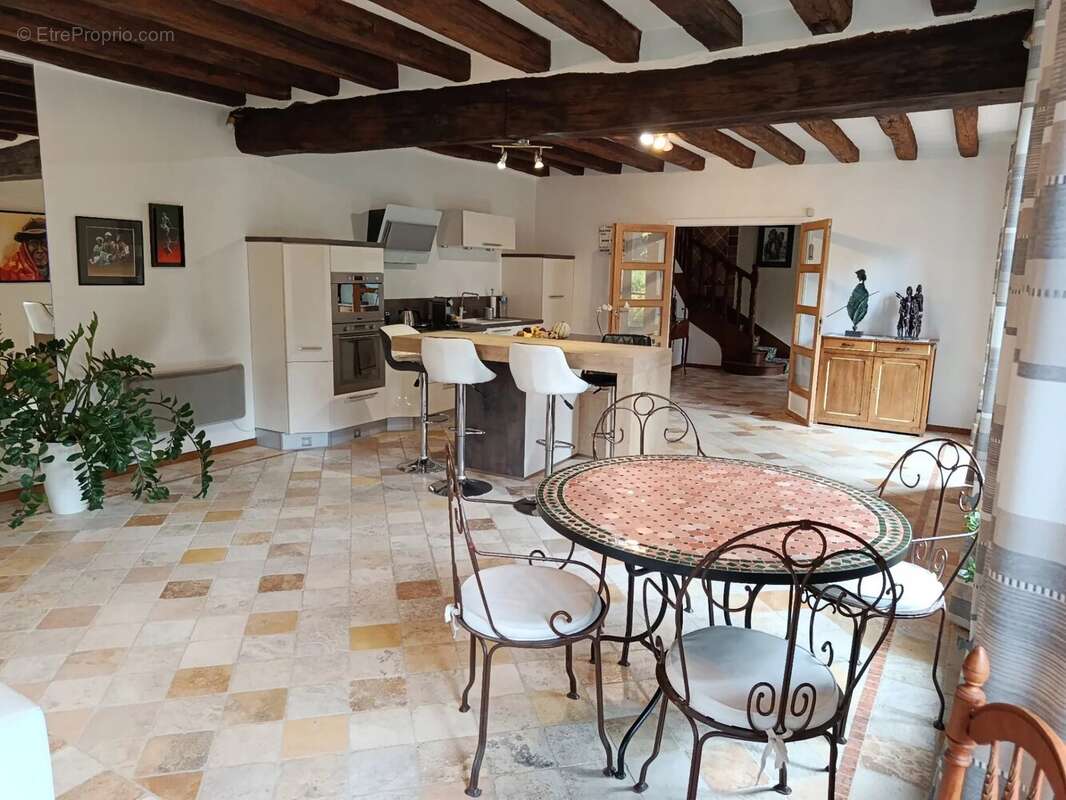 Propriété - Sézanne (51120) - Ref 2294 - photo 10