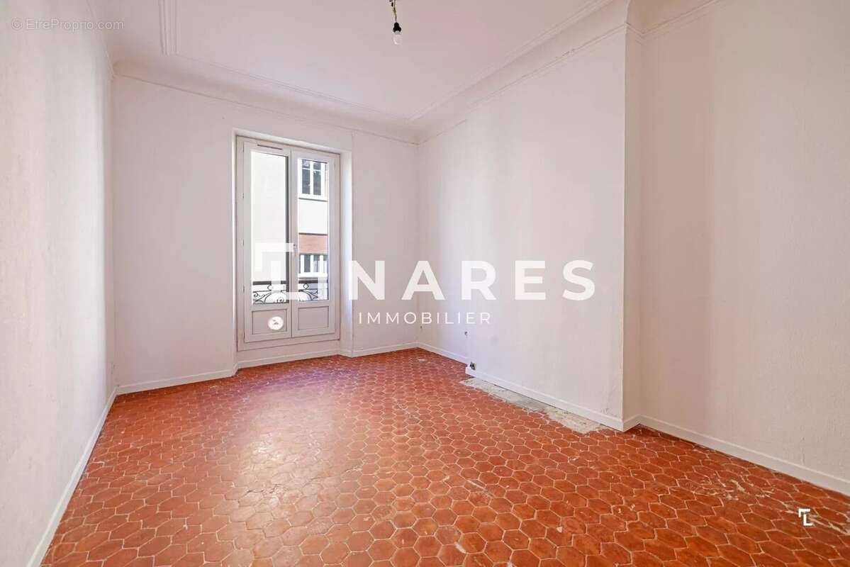 Appartement à MARSEILLE-1E