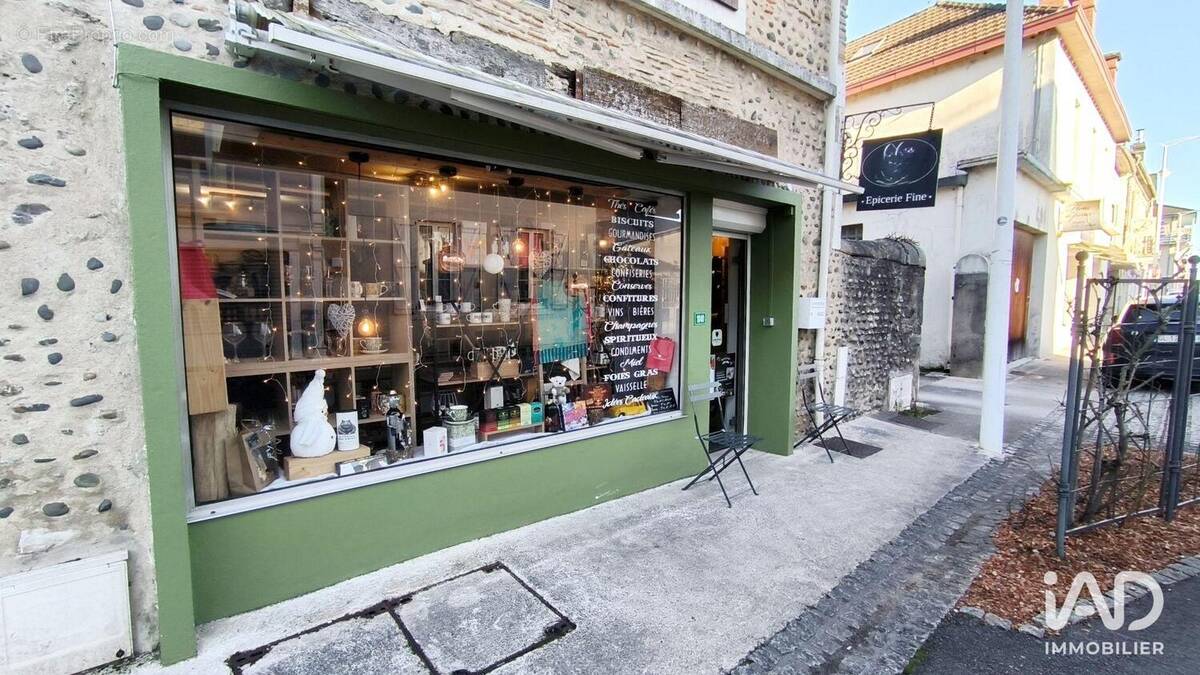 Photo 1 - Commerce à ARTIX