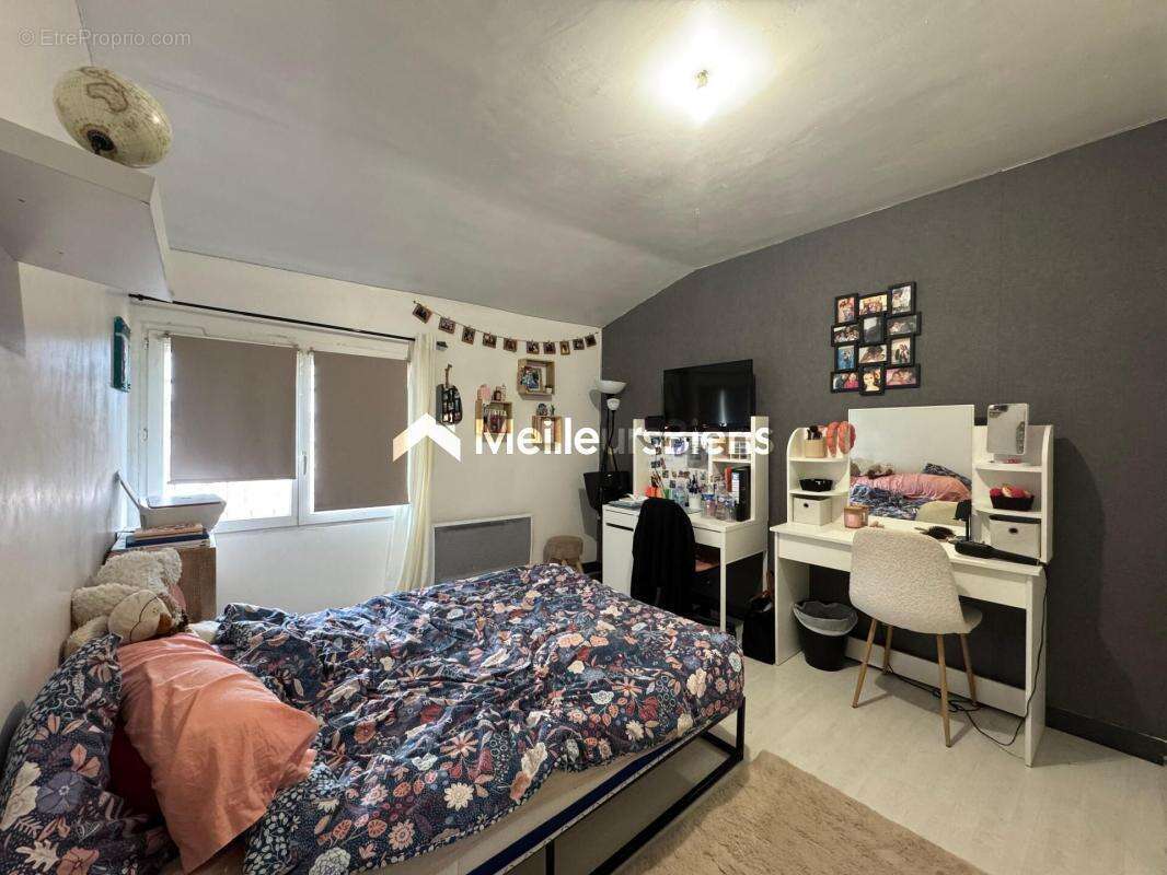 Appartement à PUGET-SUR-ARGENS