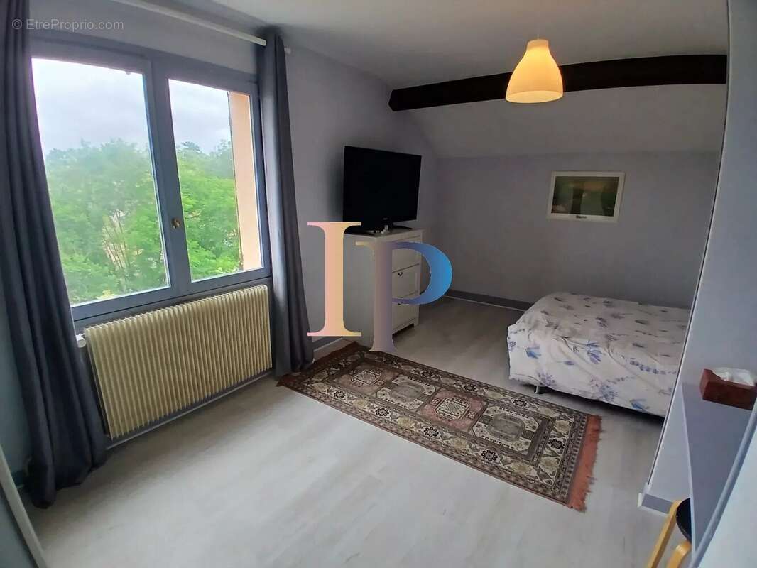 Maison 210 m² à Charlieu  - photo 18