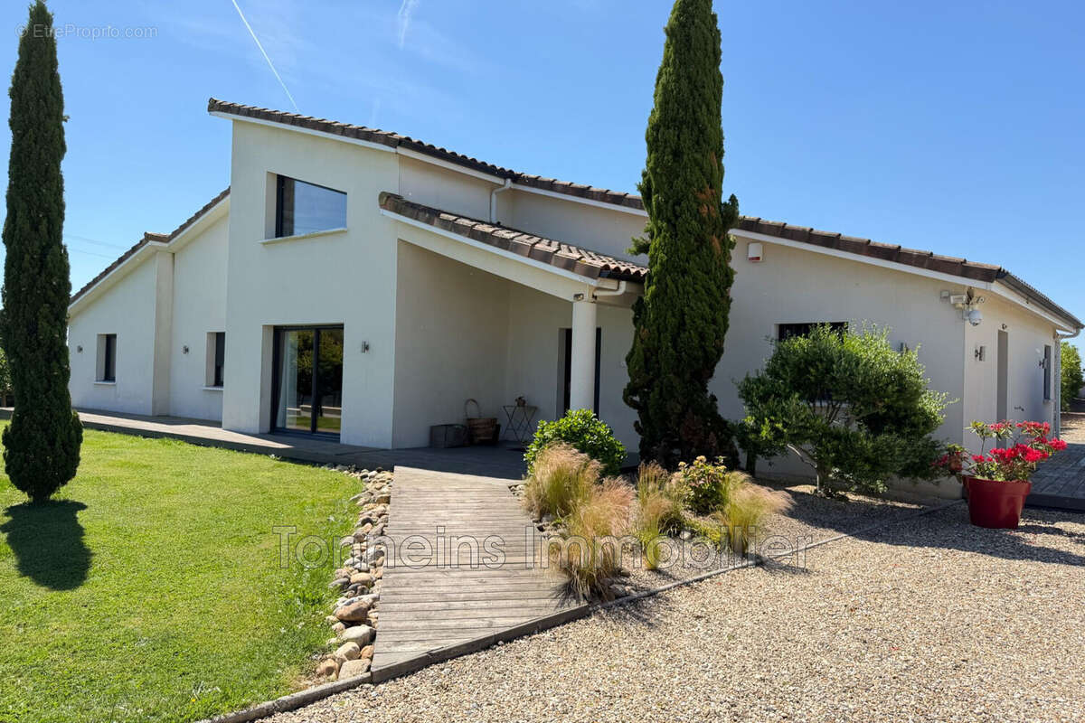 Maison à MAUVEZIN-SUR-GUPIE