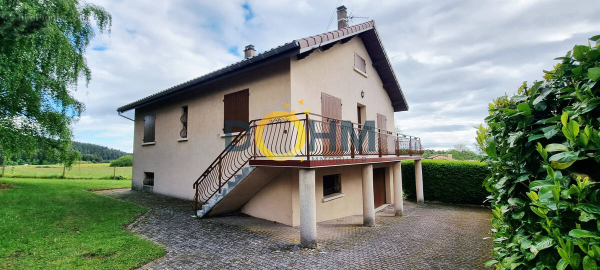Maison à LURIECQ