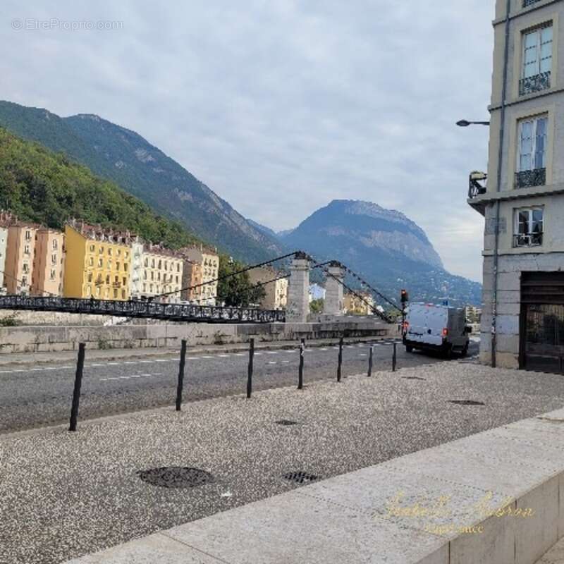 Commerce à GRENOBLE