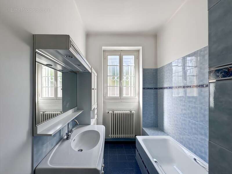 Maison de ville, 4 chambres+1 bureau  avec jardin et garage - photo 10