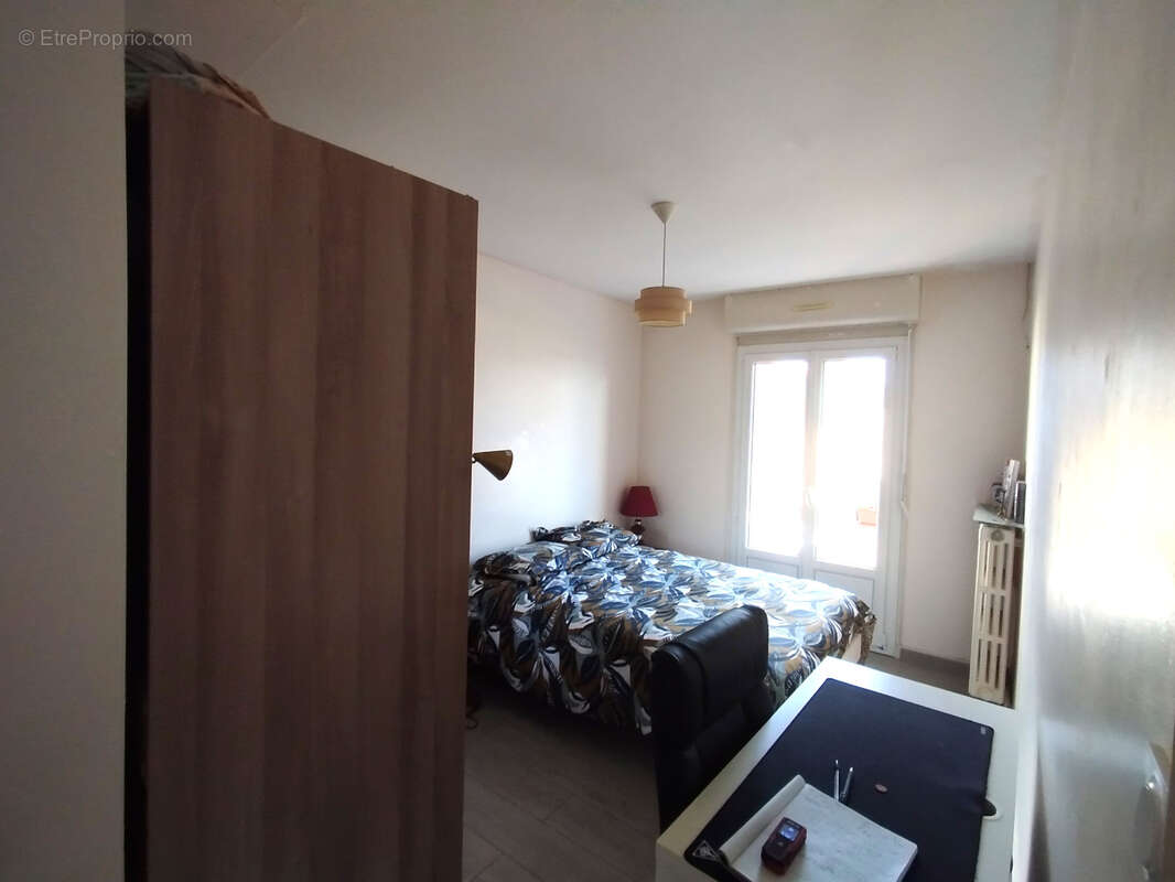 Appartement à FOUGERES