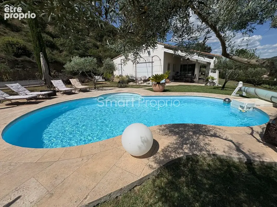 Allemagne-en-provence   propriété de charme avec piscine, t2 indépendant et plus de 5 000 m2 de terrain - photo 4