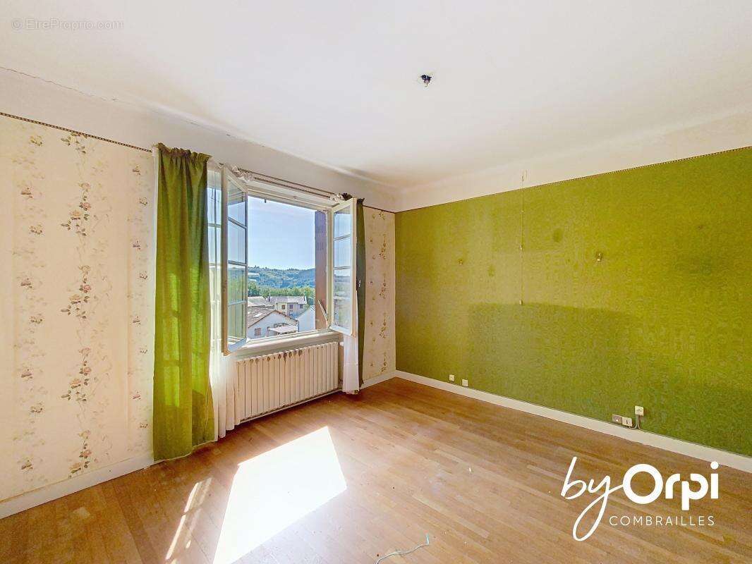 Maison à SAINT-ELOY-LES-MINES