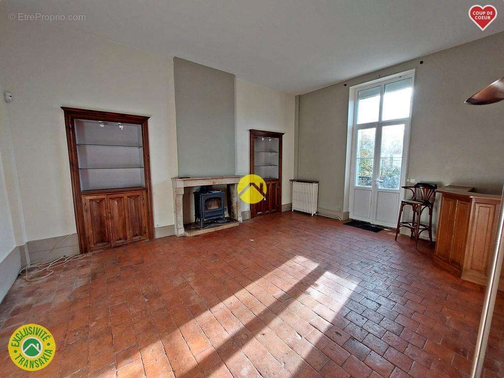 Maison à MOULINS-EN-TONNERROIS