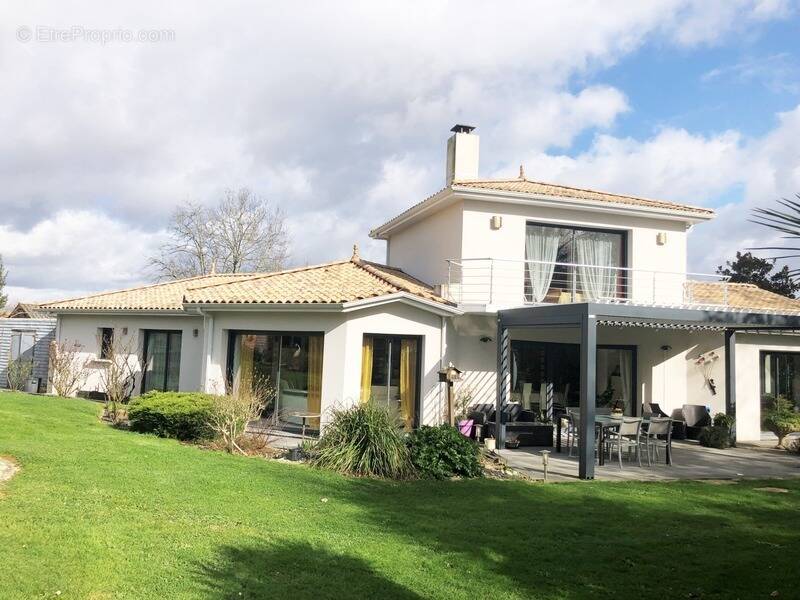 Maison à LA LIMOUZINIERE